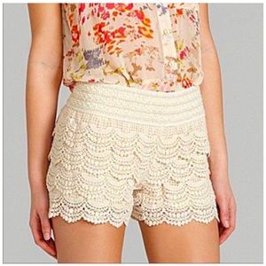 Rewind Cream Lace Crochet Shorts